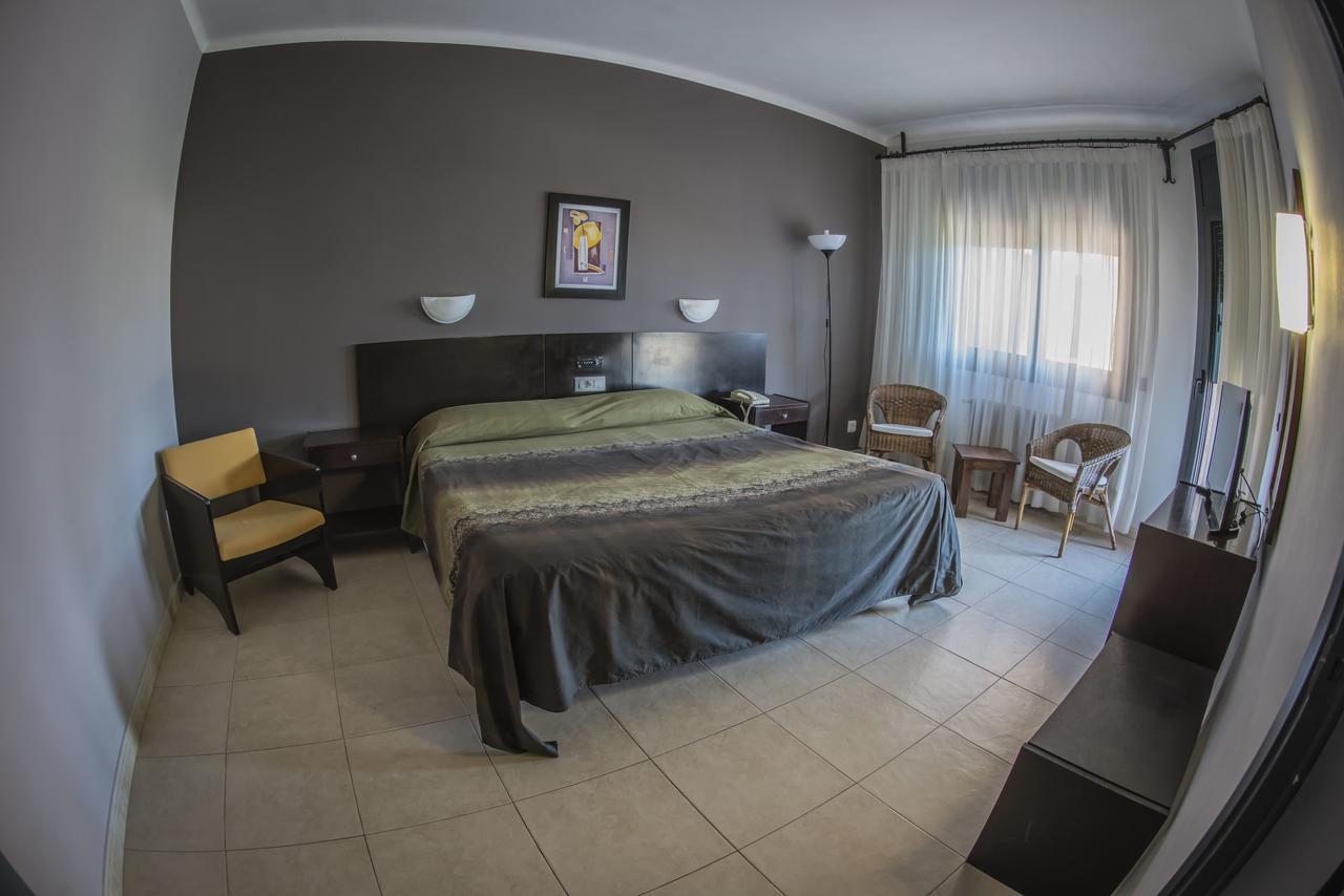 Hotel Gran Sol Solsona Zewnętrze zdjęcie